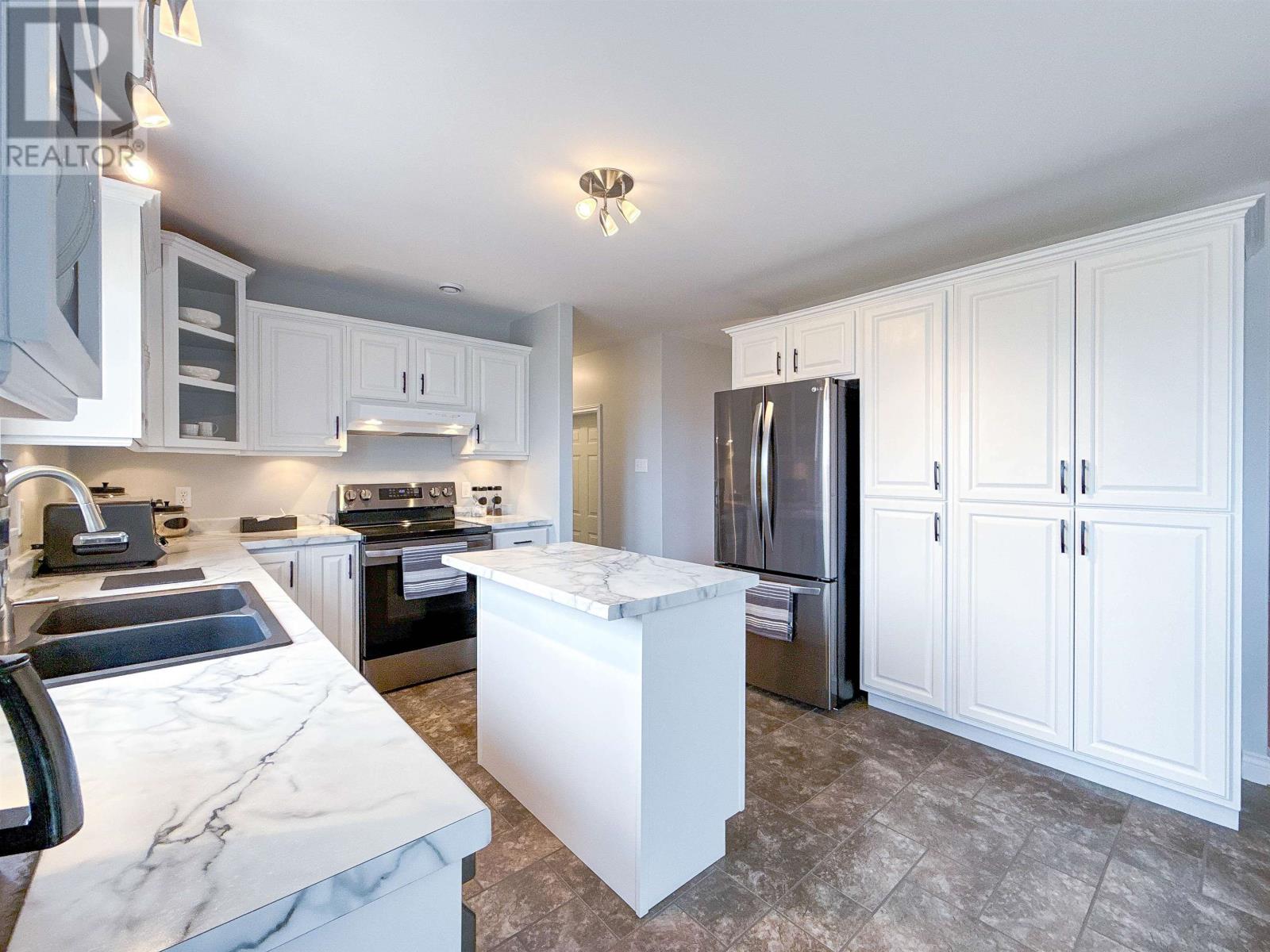 146 Mason Road, Stratford, Prince Edward Island  C1B 2G2 - Photo 12 - 202608734