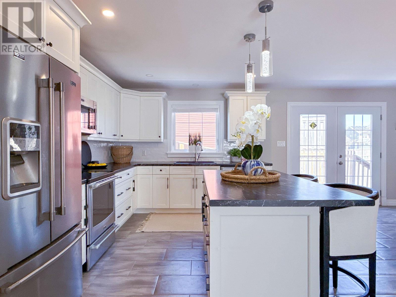 30 Chancellor Street, Charlottetown, Prince Edward Island  C1E 0G1 - Photo 6 - 202608749