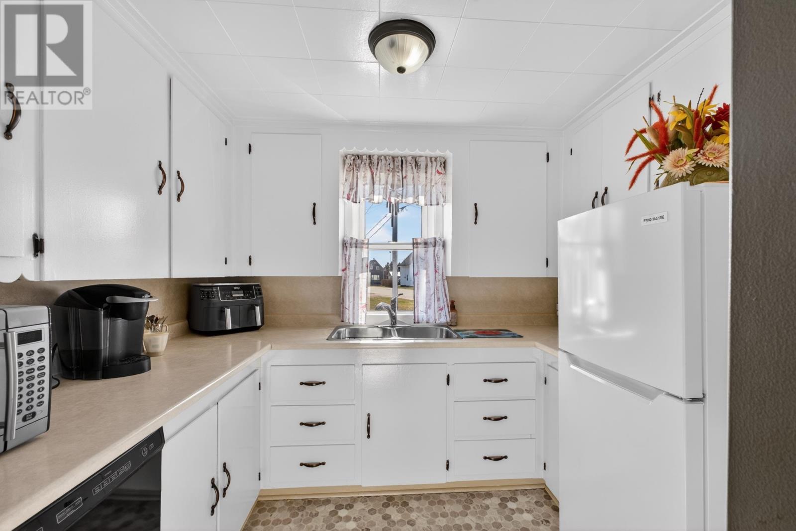 27 Garden Drive, Kensington, Prince Edward Island  C0B 1M0 - Photo 13 - 202609170