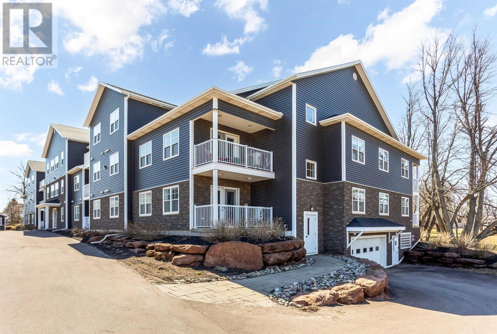 304 29 Stratford Road, Stratford, Prince Edward Island  C1B 1T4 - Photo 1 - 202609288