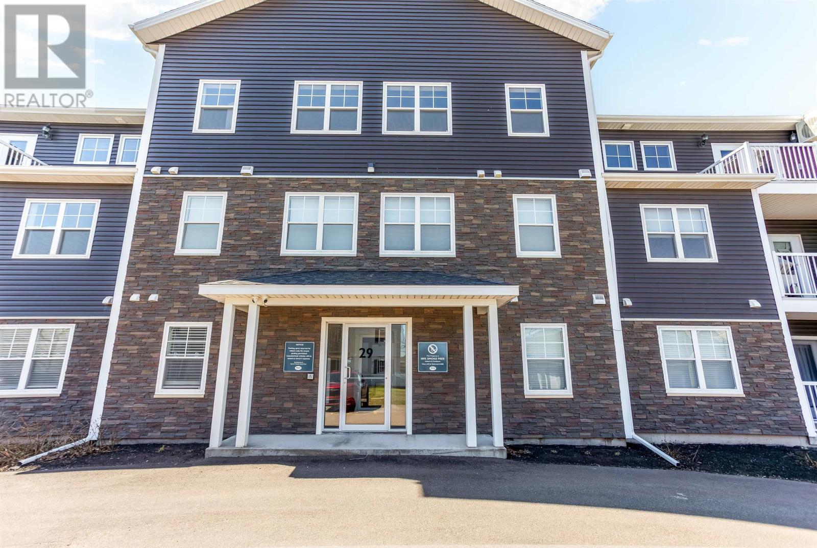 304 29 Stratford Road, Stratford, Prince Edward Island  C1B 1T4 - Photo 3 - 202609288