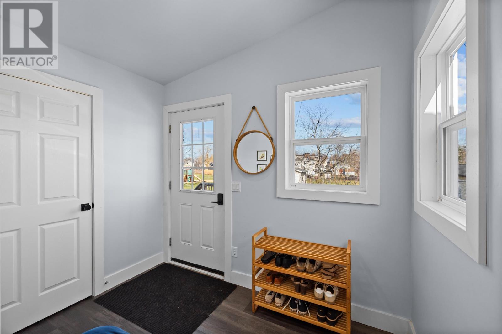 9 Desbrisay Crescent, Charlottetown, Prince Edward Island  C1A 4H1 - Photo 3 - 202609407