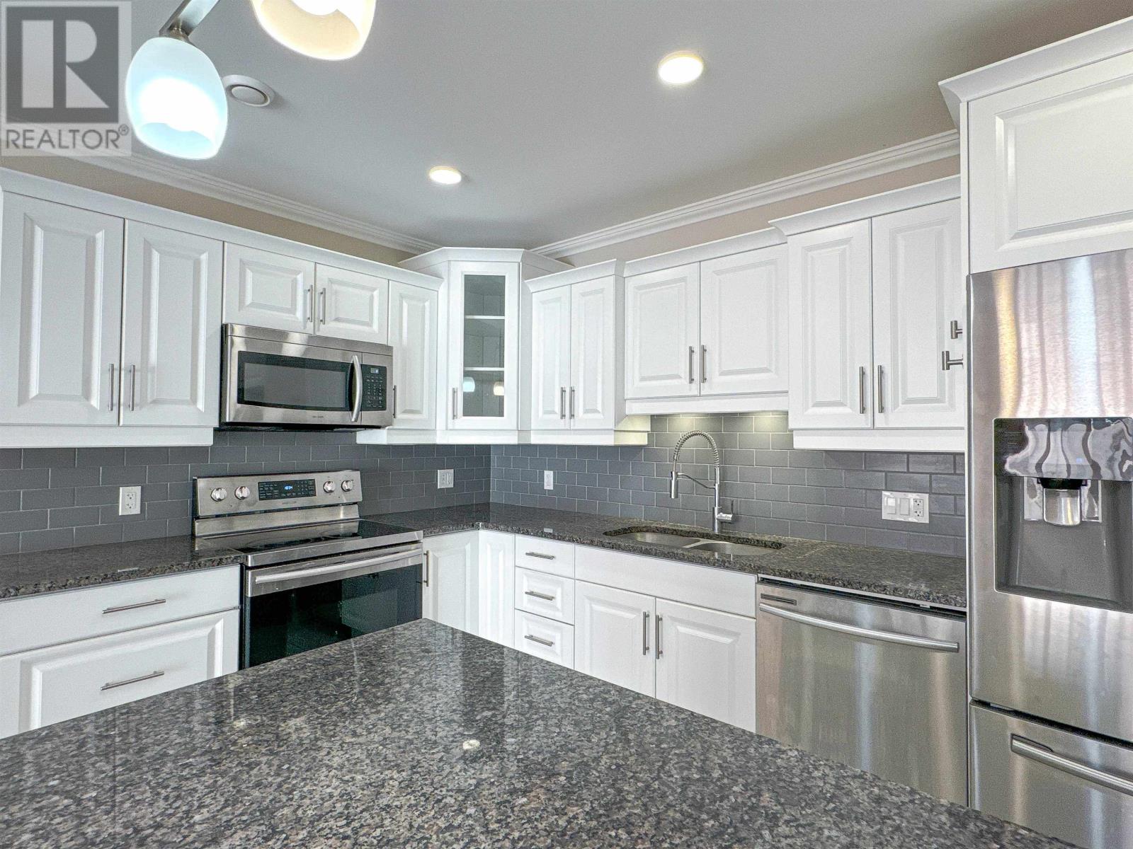 108 210 Shakespeare Drive, Stratford, Prince Edward Island  C1B 4B7 - Photo 4 - 202609411