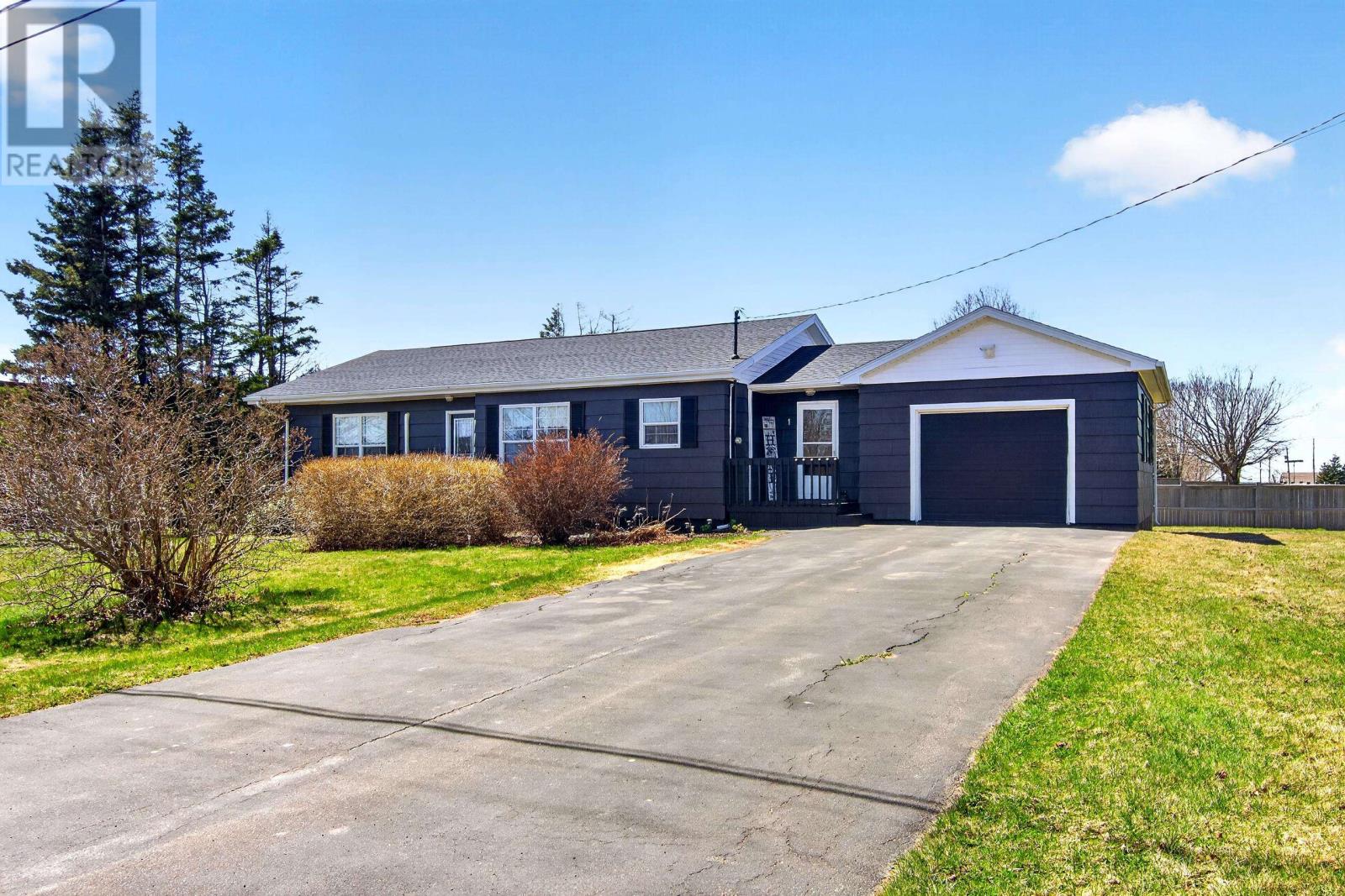 1 Walker Drive, Kensington, Prince Edward Island  C0B 1M0 - Photo 1 - 202609548