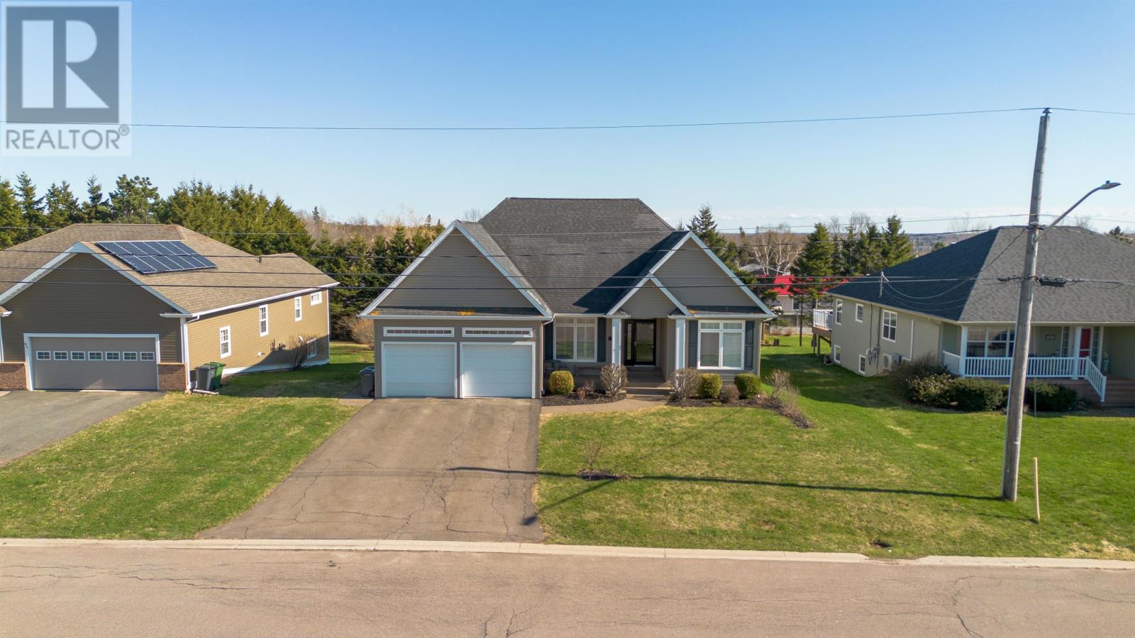 59 Gardiner Drive, Charlottetown, Prince Edward Island  C1A 6Y9 - Photo 2 - 202609866
