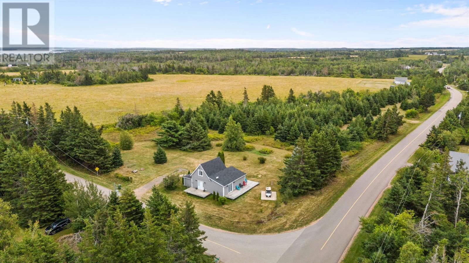 10 Creek Road, St. Peter's Harbour, Prince Edward Island  C0A 1S0 - Photo 1 - 202609907