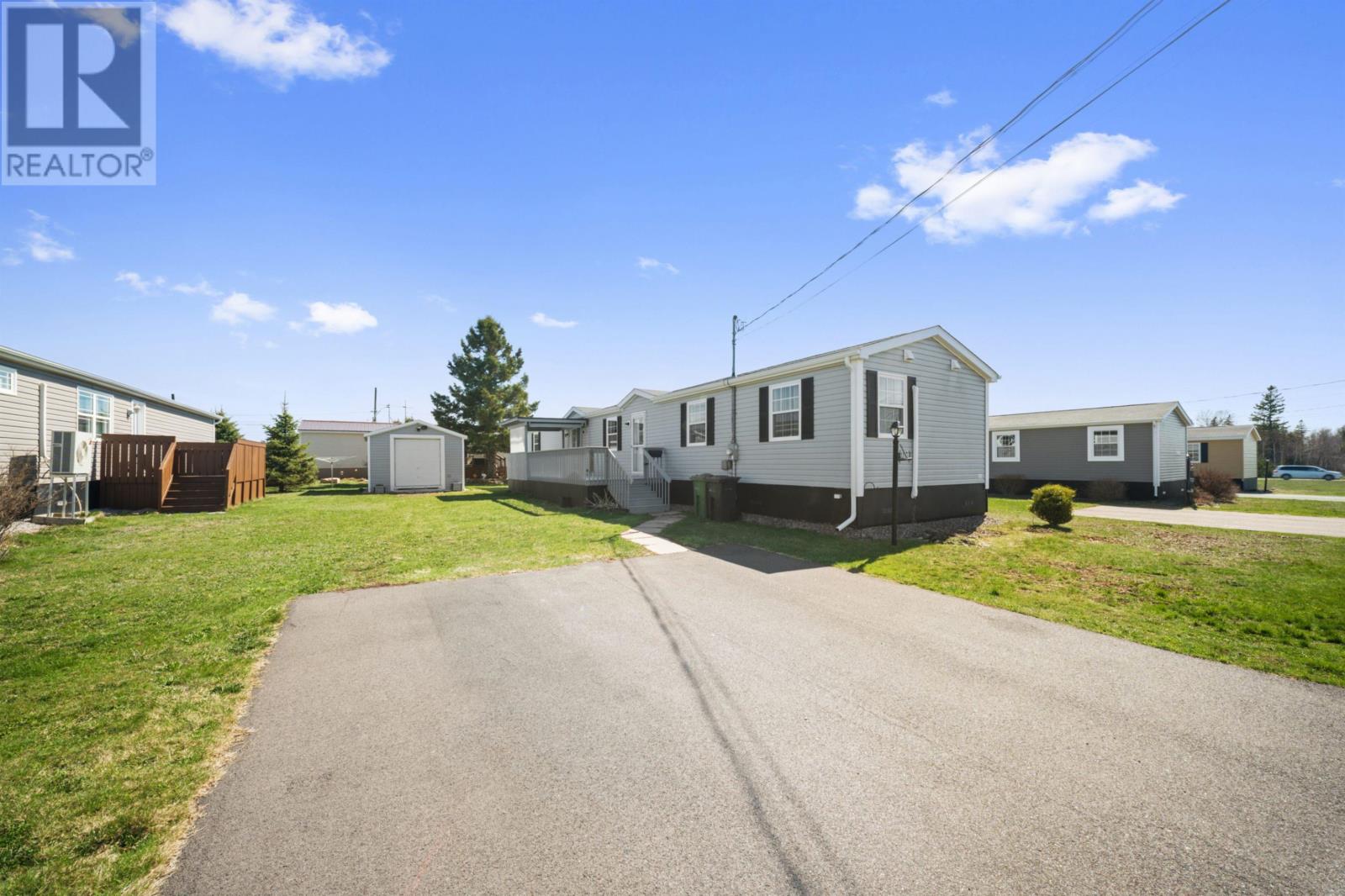 31 Kenzie Myers Avenue, Summerside, Prince Edward Island  C1N 0G9 - Photo 2 - 202609917