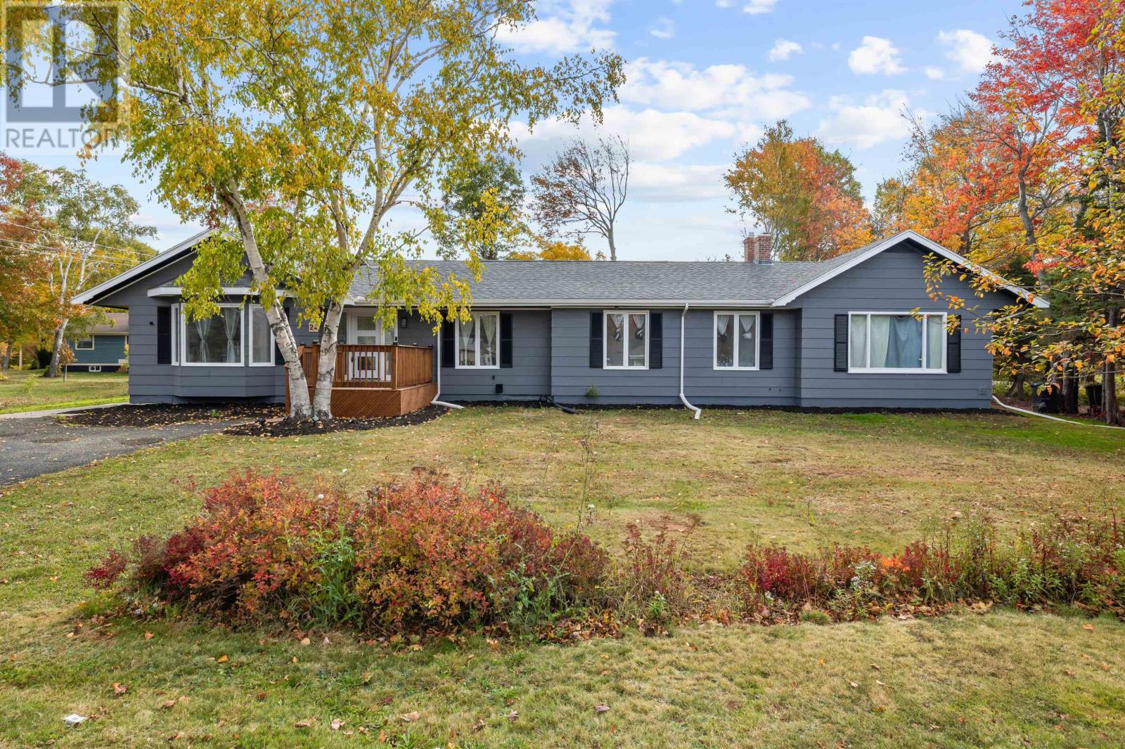 24 Oak Drive, Charlottetown, Prince Edward Island  C1A 6T5 - Photo 1 - 202609924