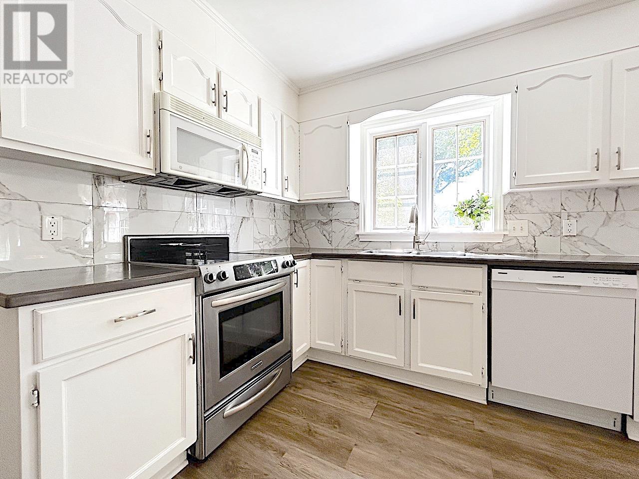 96 Nassau St., Charlottetown, Prince Edward Island  C1A 7W1 - Photo 10 - 202609973