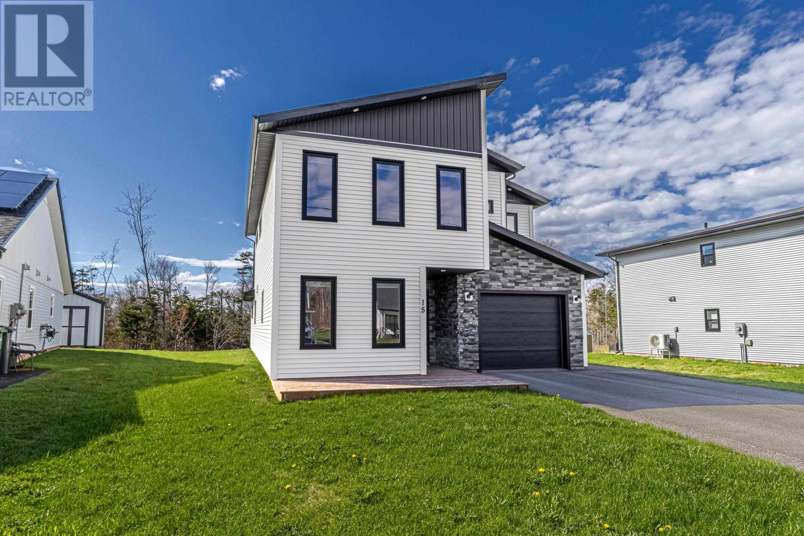 15 Balderston Court, Stratford, Prince Edward Island  C1B 4H1 - Photo 2 - 202610036