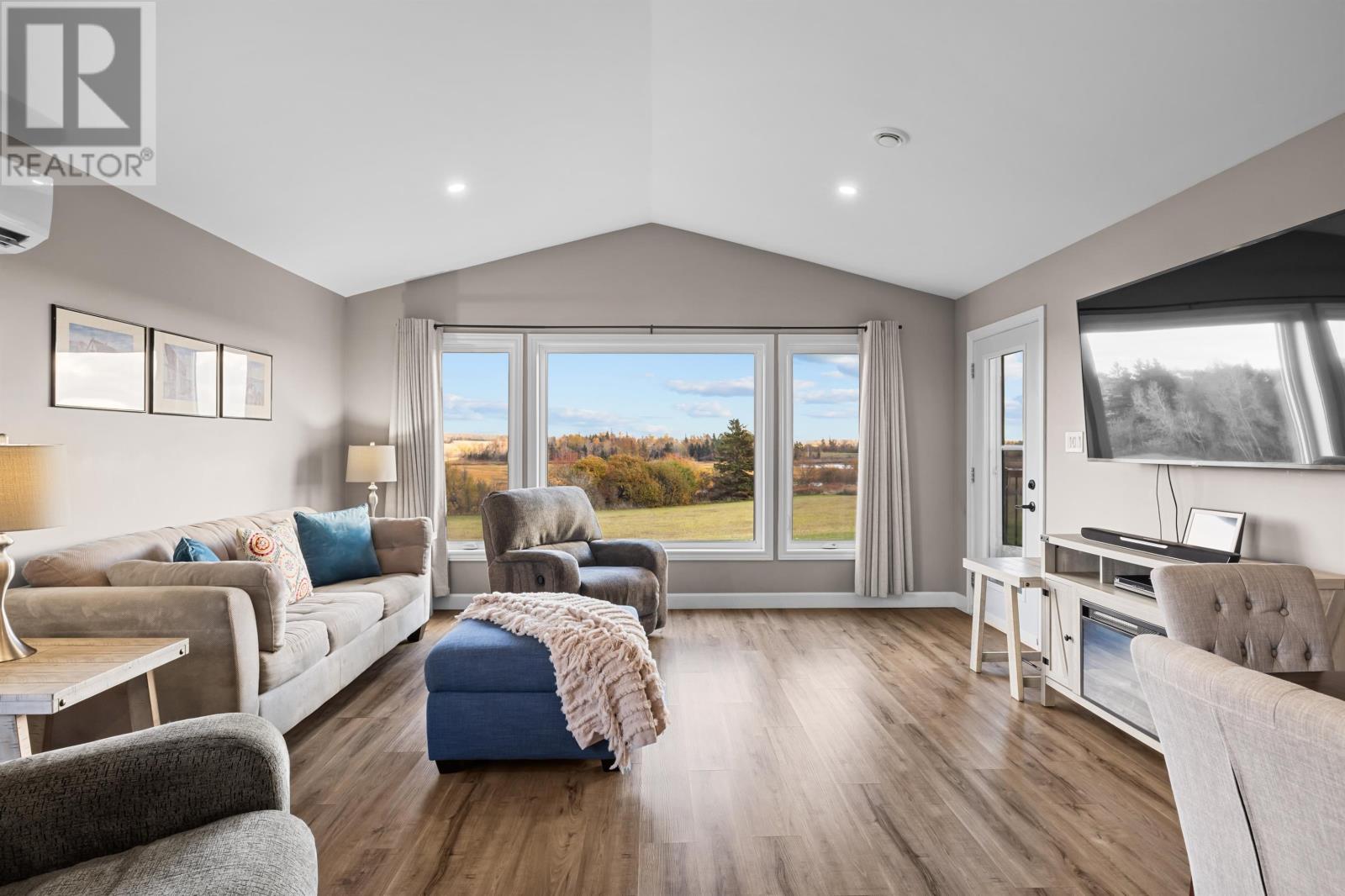 151 Route 10, Tryon, Prince Edward Island  C0B 1A0 - Photo 12 - 202610142