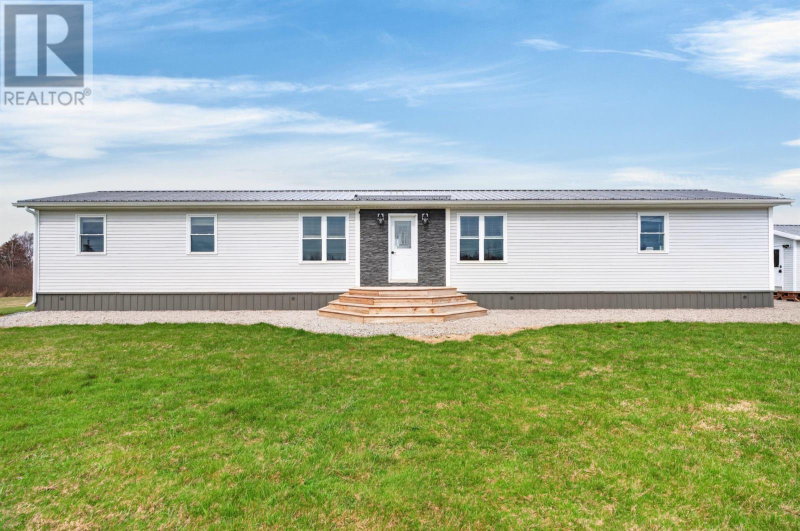 36542 Western Road, Coleman, Prince Edward Island  C0B 1H0 - Photo 1 - 202610185