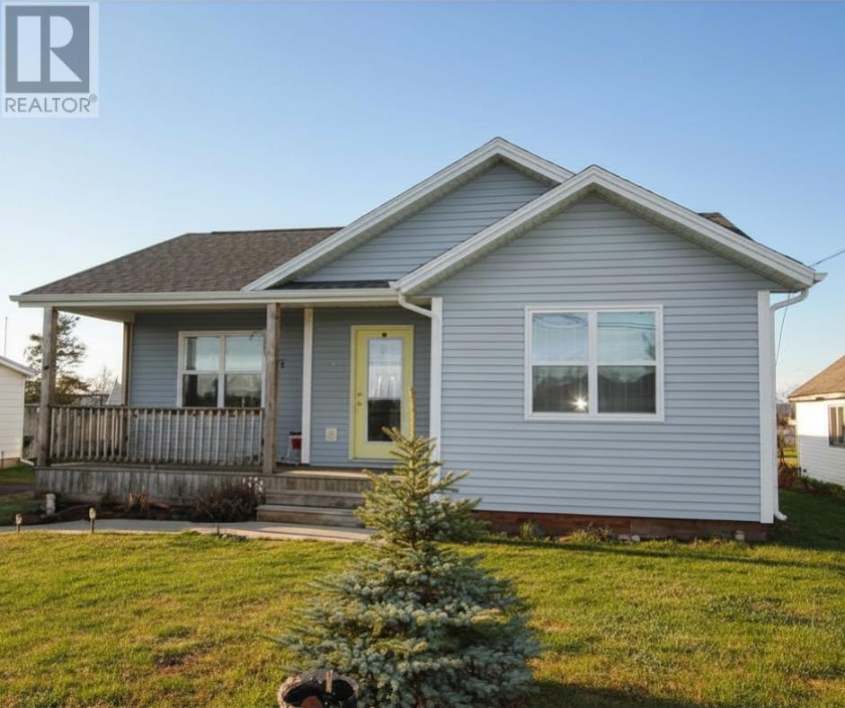 253 Carleton Avenue, Borden-Carleton, Prince Edward Island  C0B 1X0 - Photo 2 - 202610194