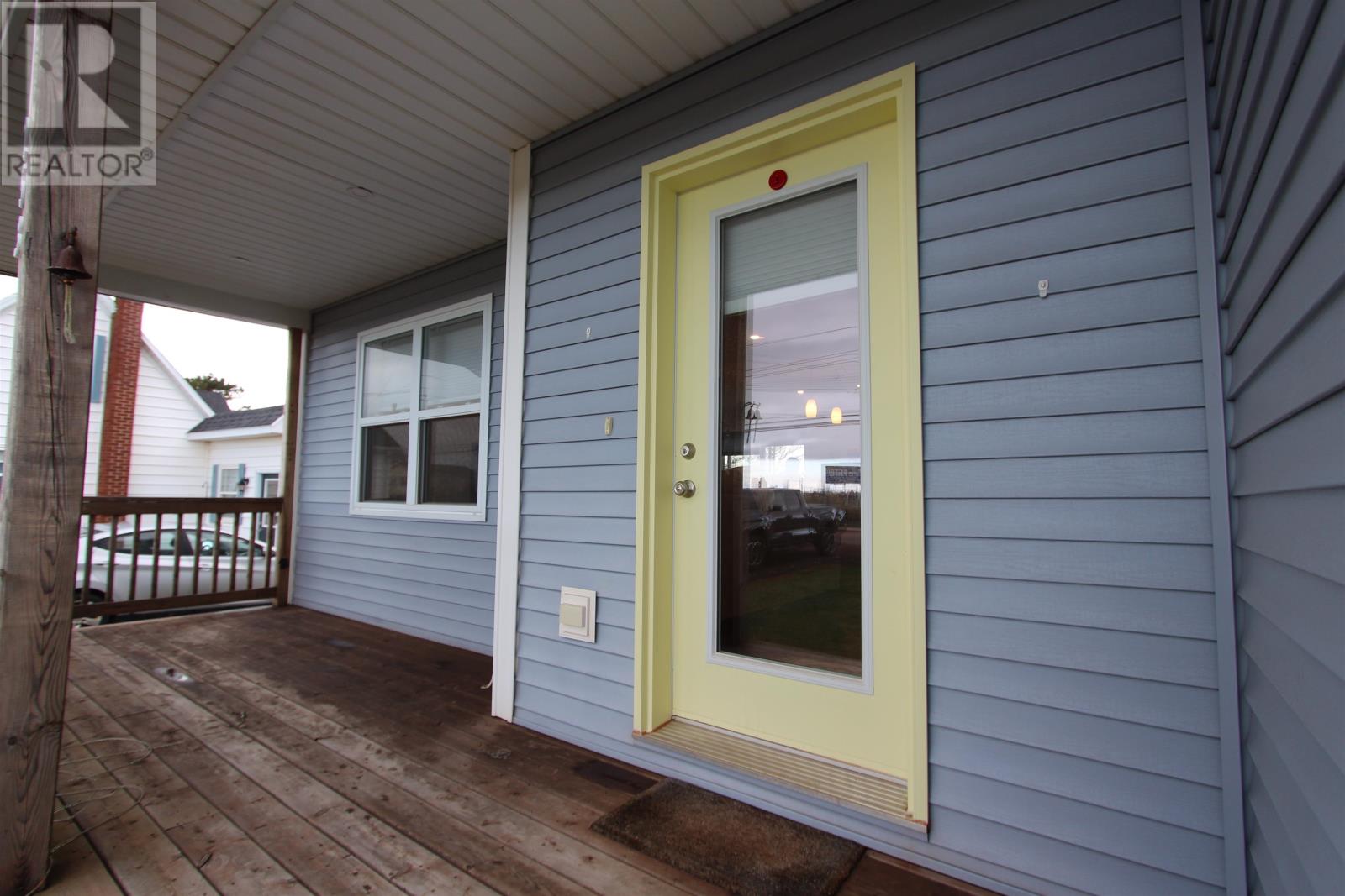 253 Carleton Avenue, Borden-Carleton, Prince Edward Island  C0B 1X0 - Photo 3 - 202610194