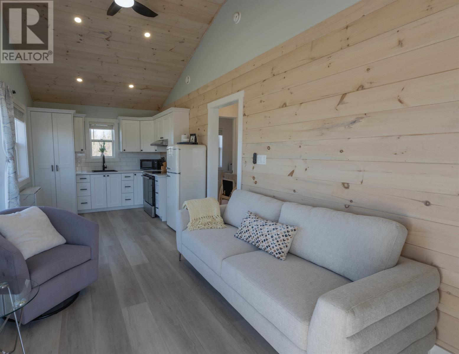 543 Ives Point, Miscouche, Prince Edward Island  C0B 1T0 - Photo 11 - 202610395