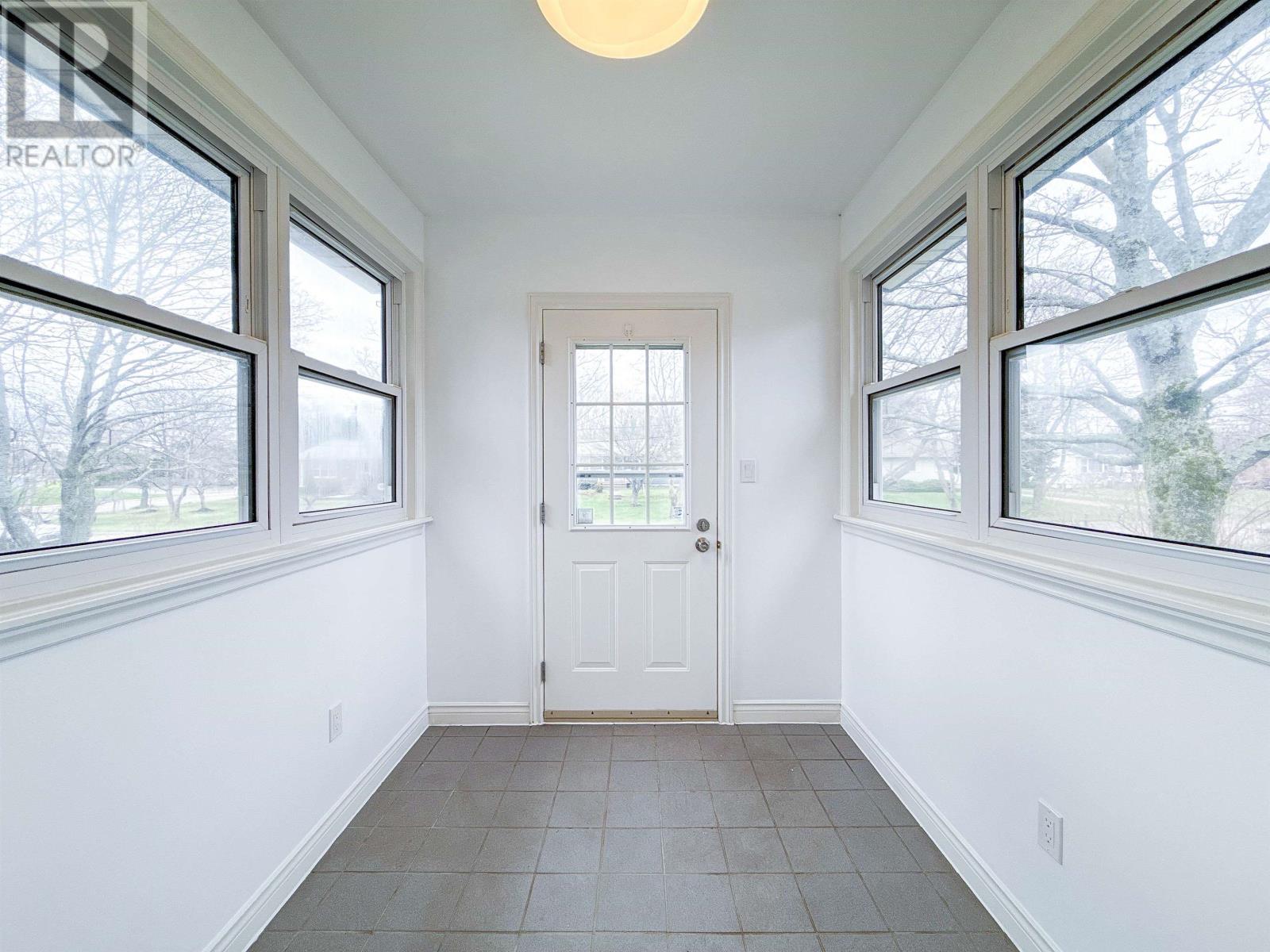 47 Emerald Drive, Charlottetown, Prince Edward Island  C1A 2Y5 - Photo 30 - 202610415