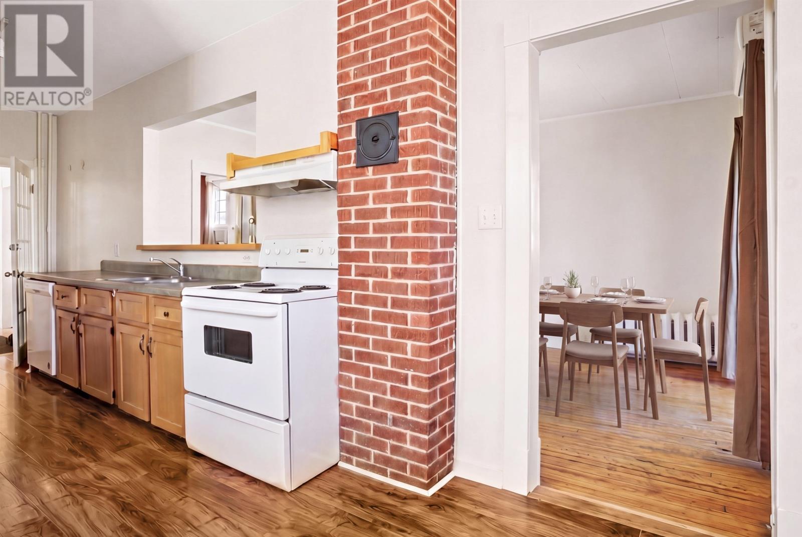 222 Grafton Street, Charlottetown, Prince Edward Island  C1A 1L4 - Photo 7 - 202610467