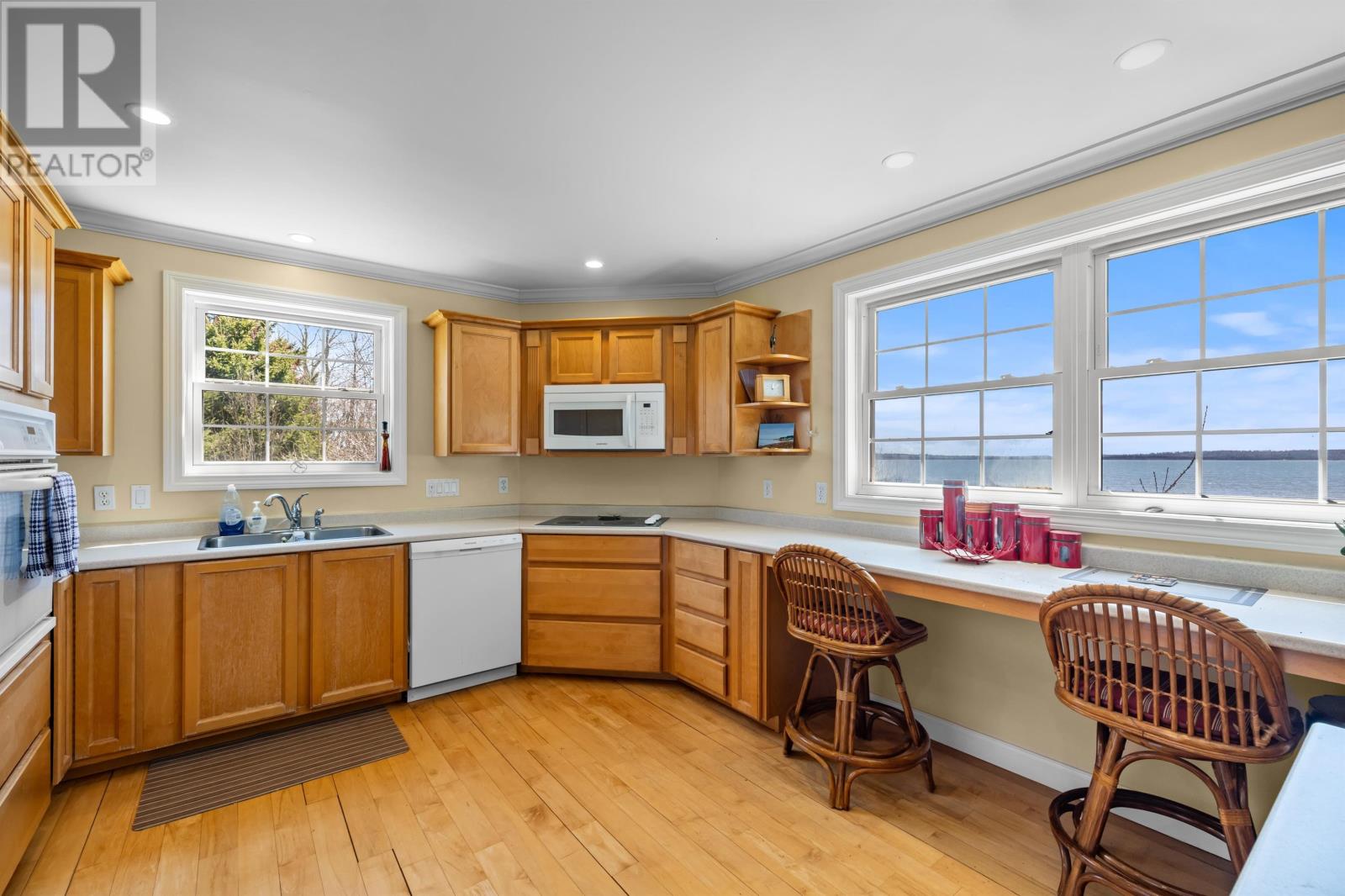 1111 Mcinnis Point Road, Vernon Bridge, Prince Edward Island  C0A 2E0 - Photo 6 - 202610637