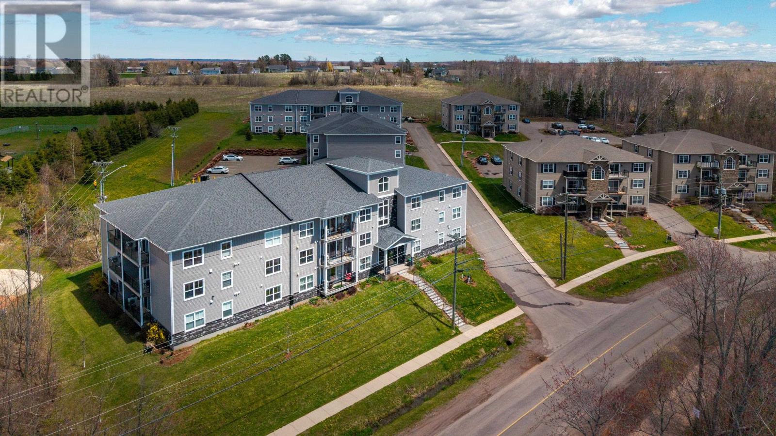213 212 Shakespeare Drive, Stratford, Prince Edward Island  C1B 4B7 - Photo 1 - 202610830