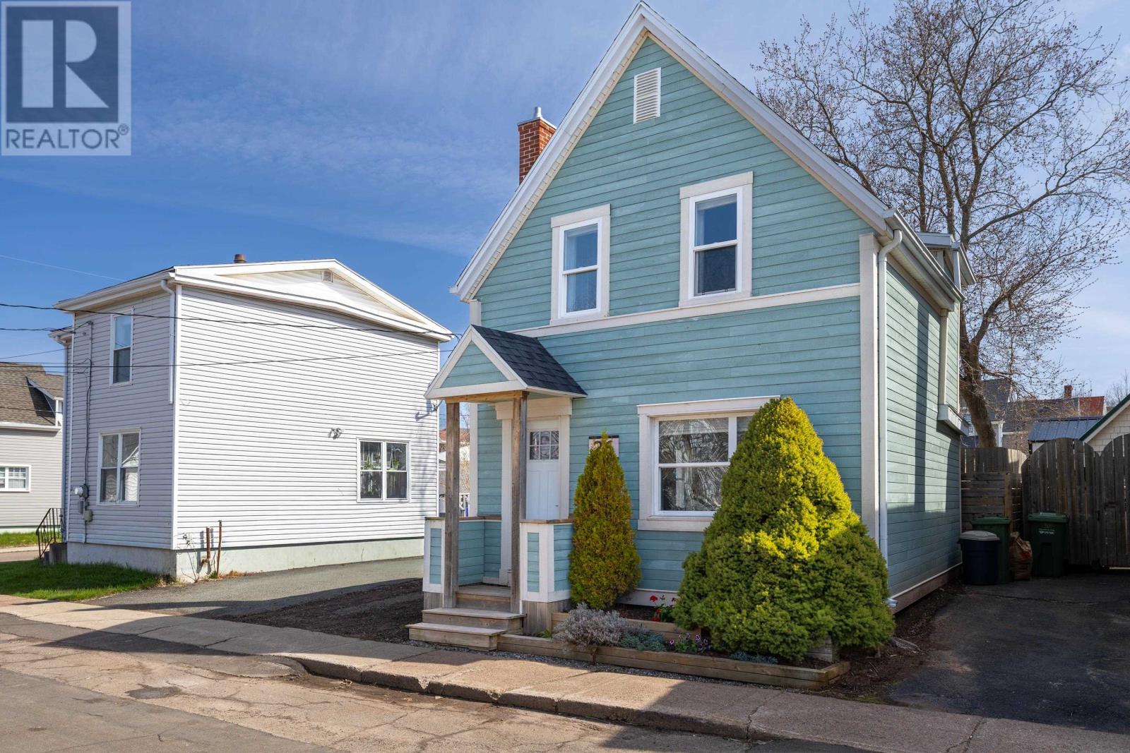 26 Valley Street, Charlottetown, Prince Edward Island  C1A 4H8 - Photo 1 - 202610870