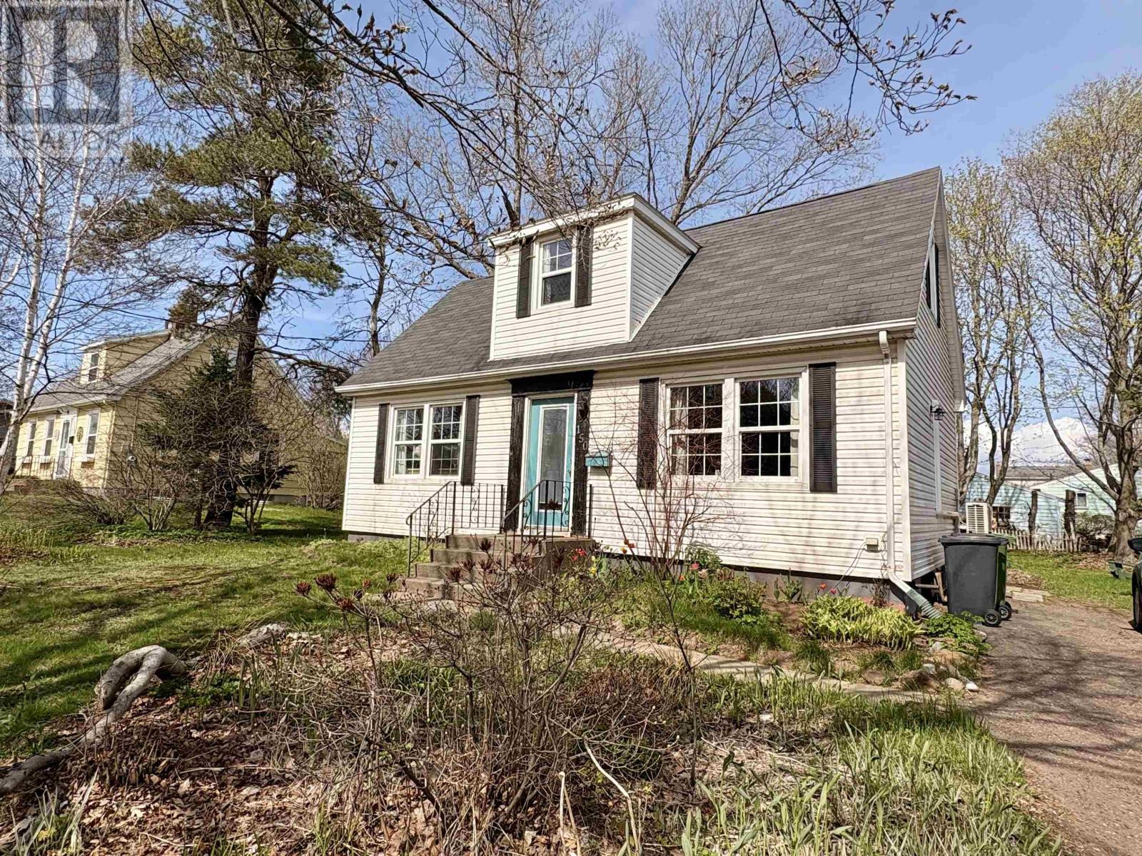 150 Mount Edward Road, Charlottetown, Prince Edward Island  C1A 5T2 - Photo 2 - 202610956