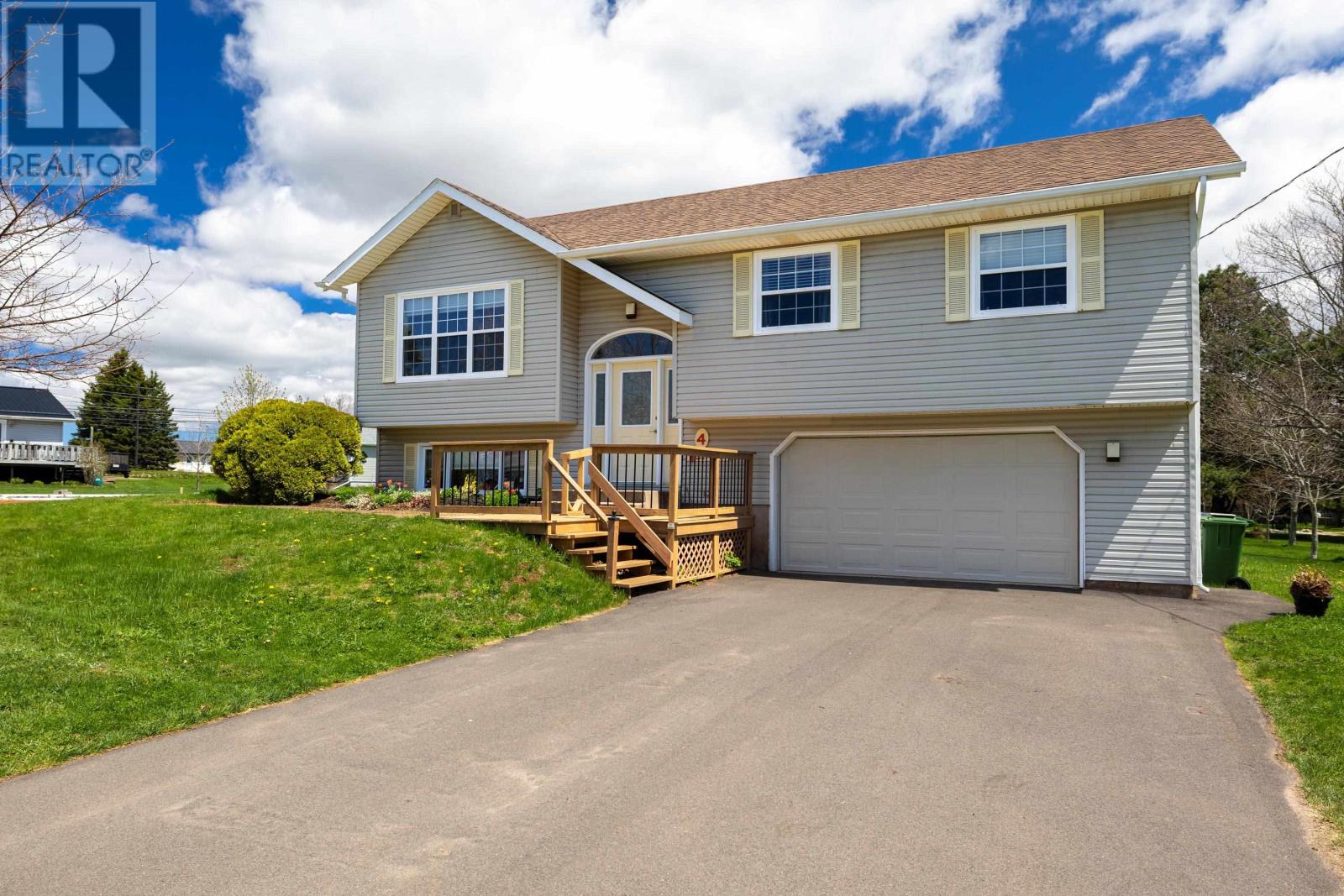 4 Sobey Drive, Cornwall, Prince Edward Island  C0A 1H0 - Photo 1 - 202611006