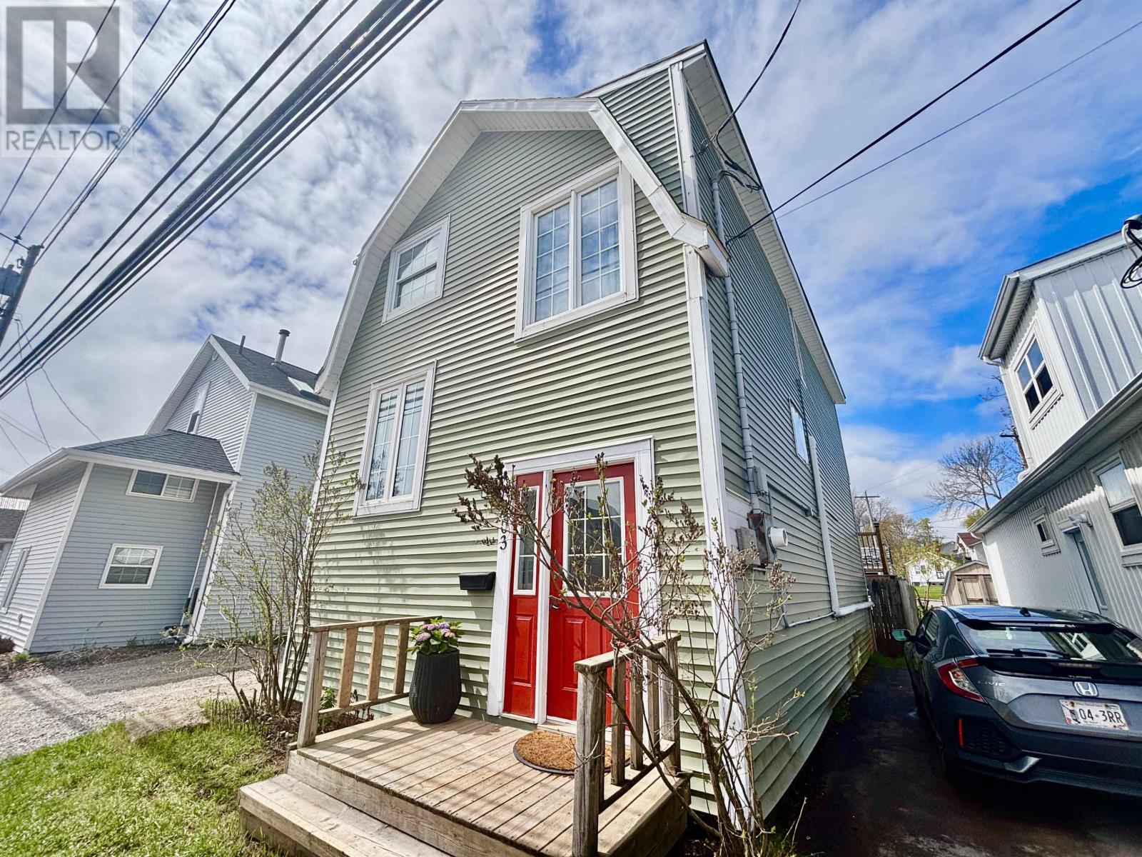403 Queen Street, Charlottetown, Prince Edward Island  C1A 4E2 - Photo 1 - 202611198