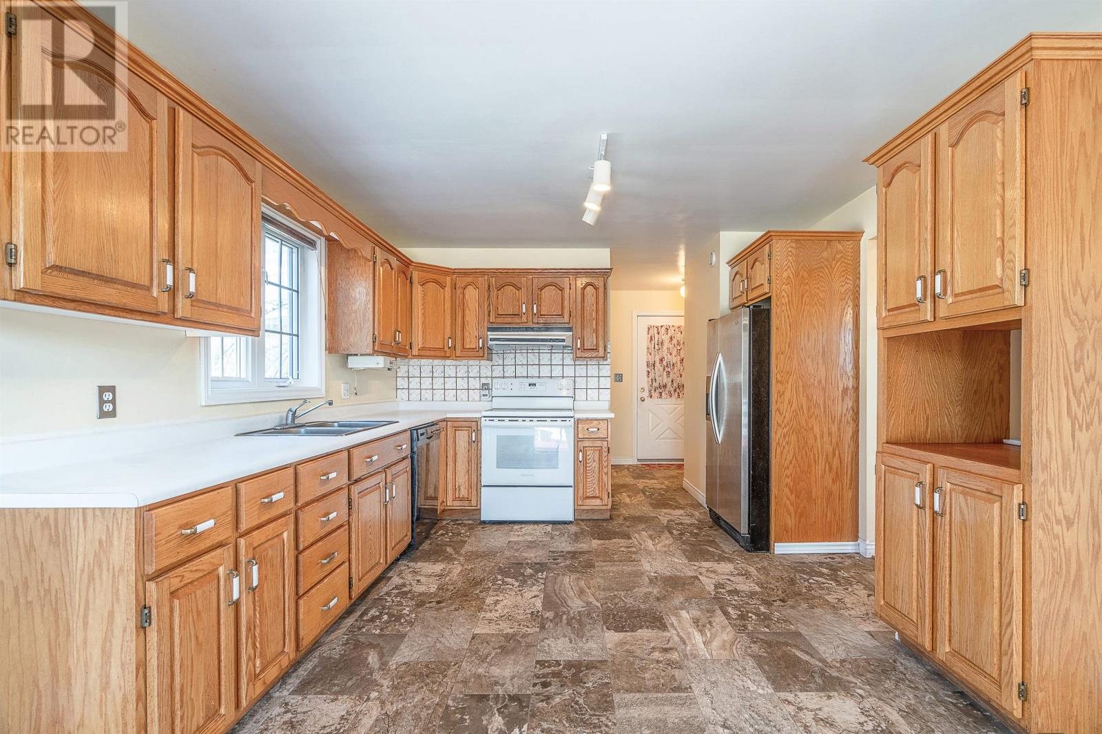 22 Doc Blanchard Crescent, Charlottetown, Prince Edward Island  C1A 9K2 - Photo 12 - 202611359