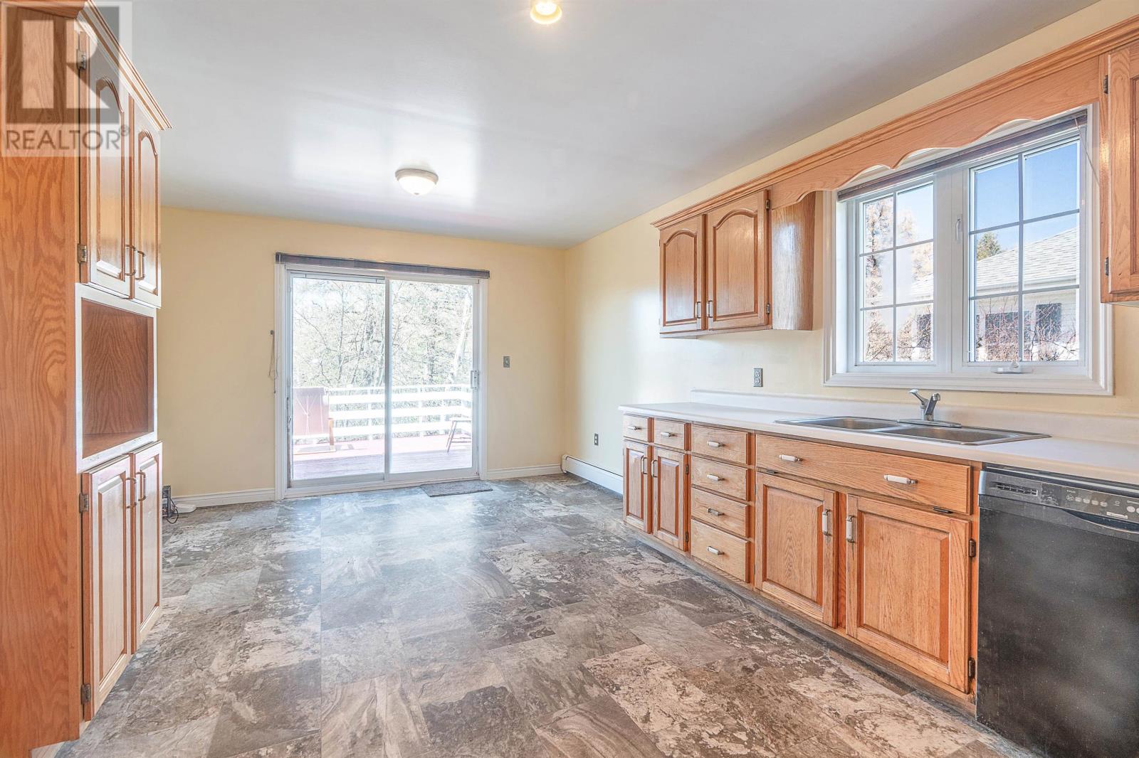 22 Doc Blanchard Crescent, Charlottetown, Prince Edward Island  C1A 9K2 - Photo 15 - 202611359