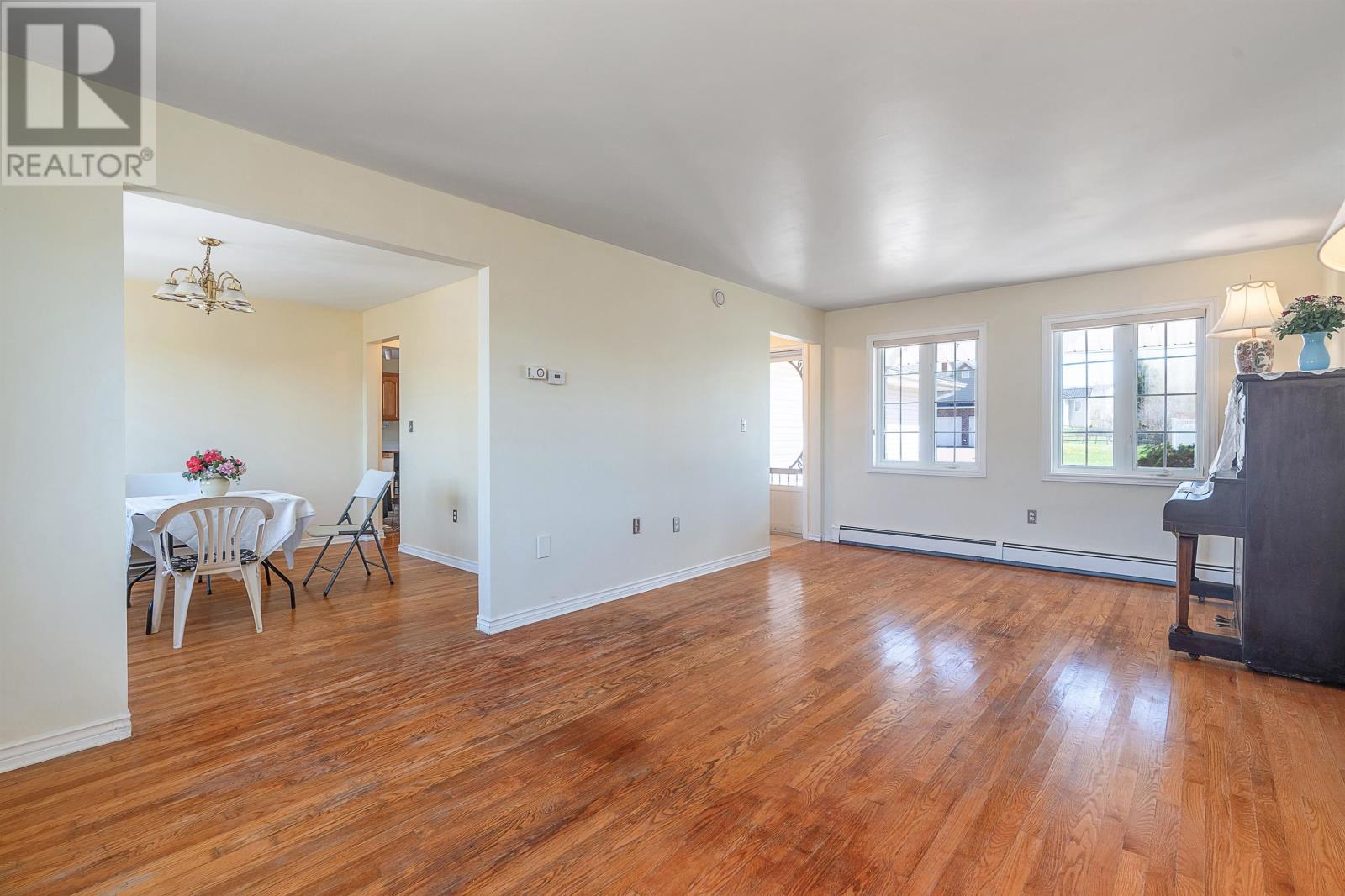 22 Doc Blanchard Crescent, Charlottetown, Prince Edward Island  C1A 9K2 - Photo 9 - 202611359