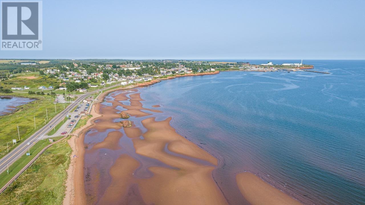 50 Main Street, Souris, Prince Edward Island  C0A 2B0 - Photo 11 - 202611666