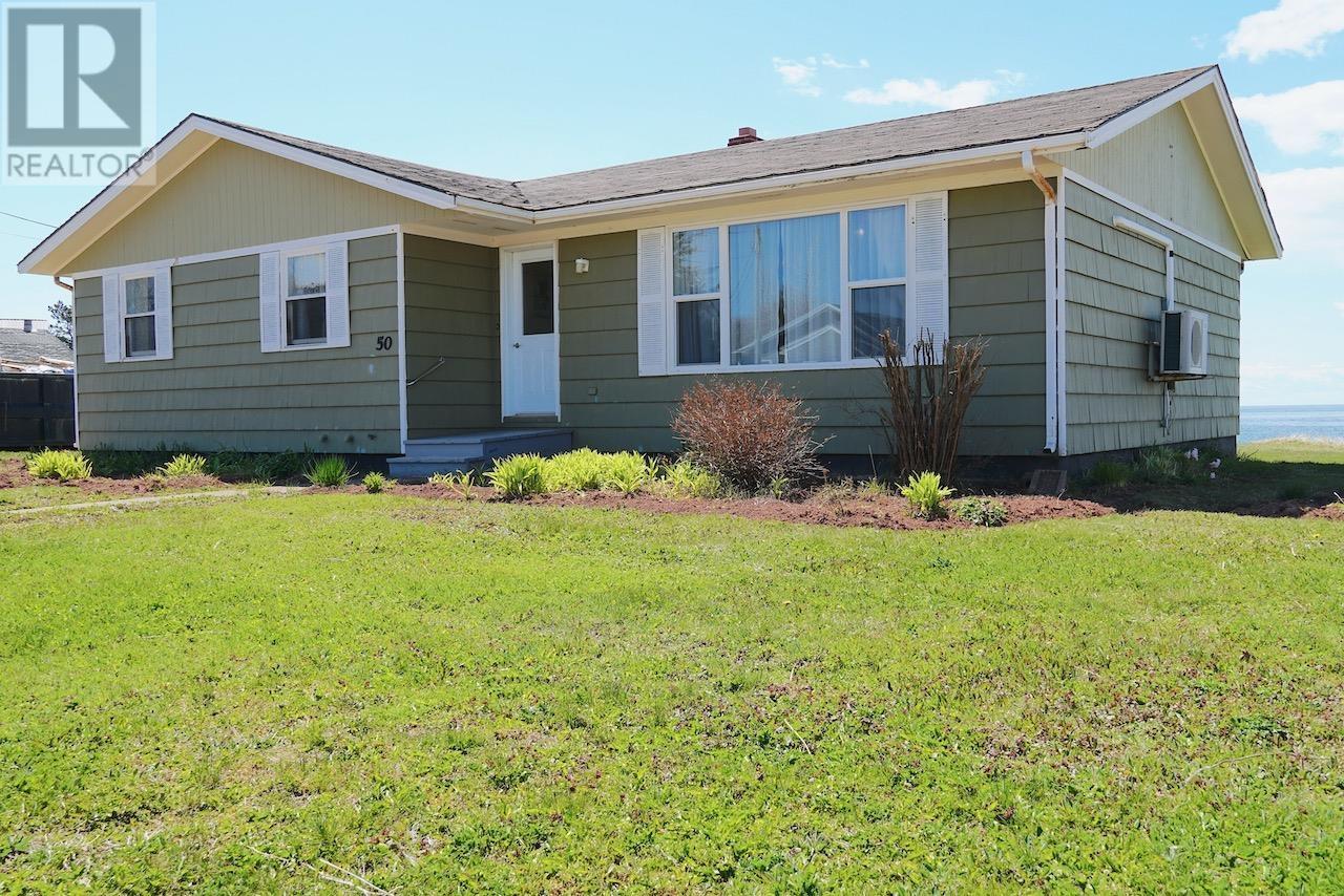 50 Main Street, Souris, Prince Edward Island  C0A 2B0 - Photo 5 - 202611666