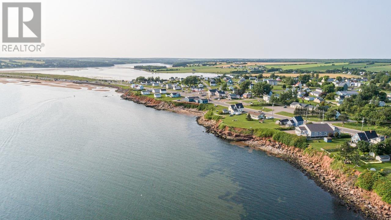 50 Main Street, Souris, Prince Edward Island  C0A 2B0 - Photo 8 - 202611666