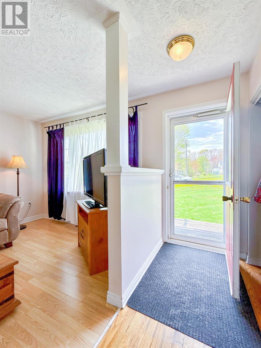 17 Poplar Avenue, Charlottetown, Prince Edward Island  C1A 6S8 - Photo 4 - 202611727