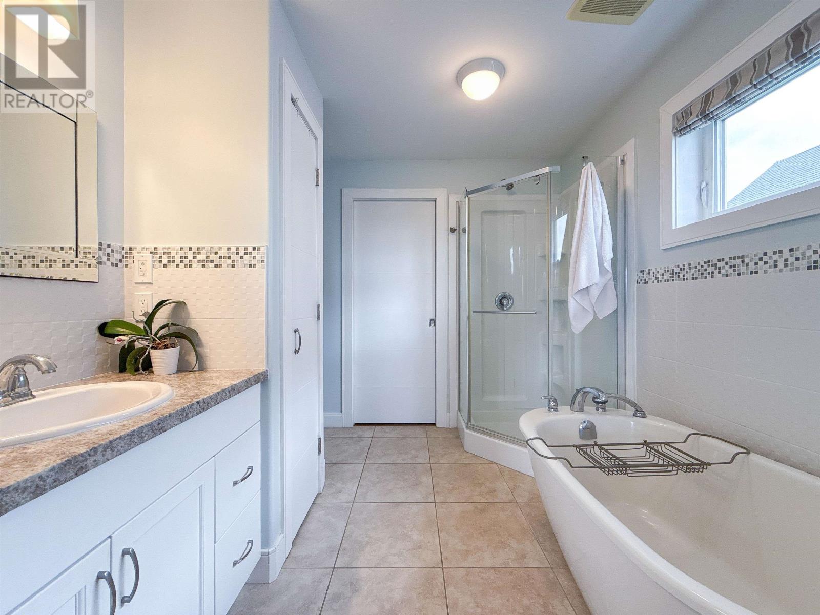 62 Saints Crescent, Stratford, Prince Edward Island  C1B 0G5 - Photo 21 - 202611797