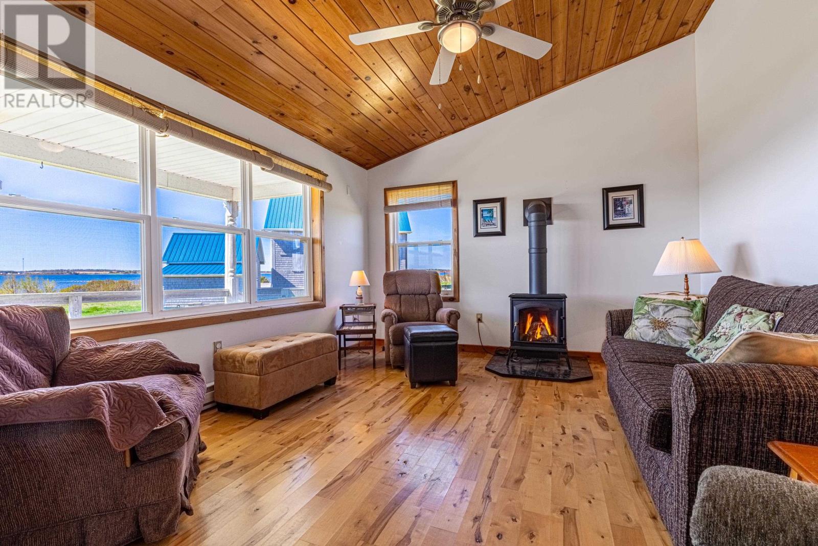 212 Basinview Crescent, Darnley, Prince Edward Island  C0B 1M0 - Photo 13 - 202611825