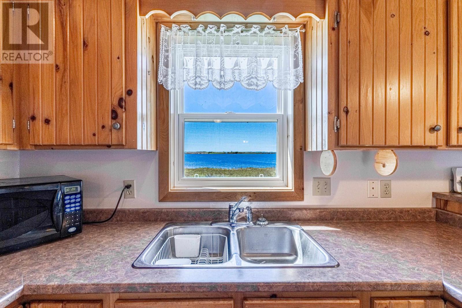 212 Basinview Crescent, Darnley, Prince Edward Island  C0B 1M0 - Photo 17 - 202611825