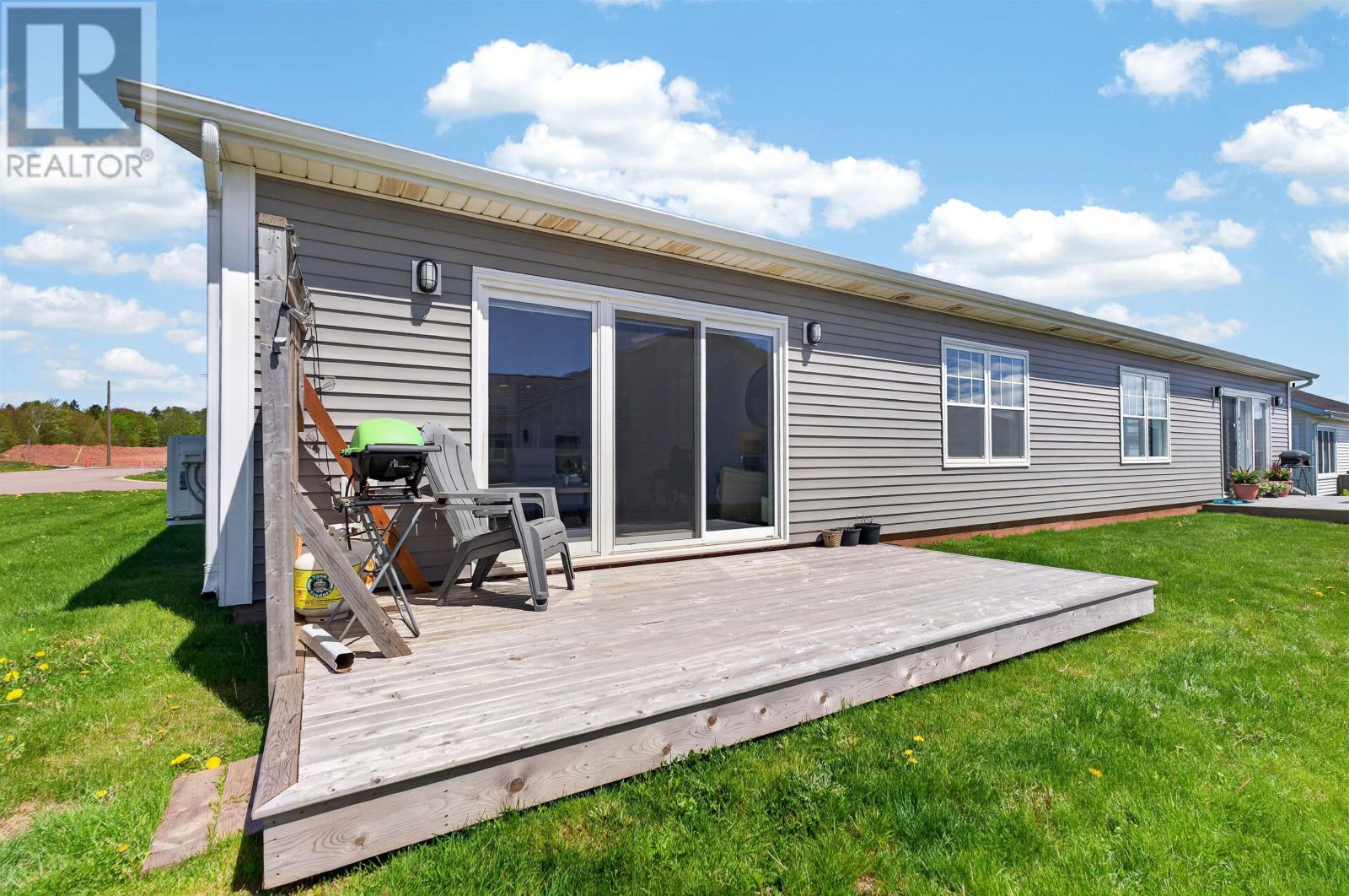 32 Ellis Avenue, Summerside, Prince Edward Island  C1N 4J3 - Photo 34 - 202611885