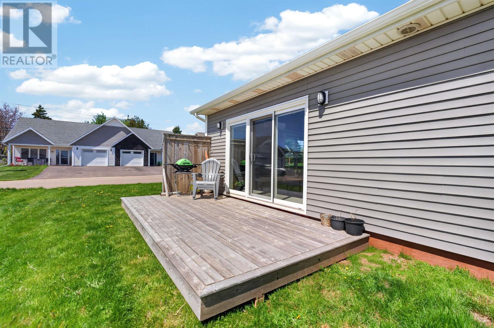 32 Ellis Avenue, Summerside, Prince Edward Island  C1N 4J3 - Photo 35 - 202611885