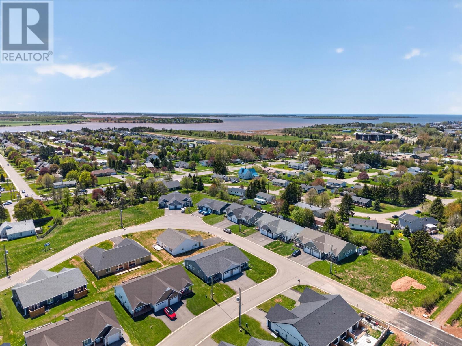 32 Ellis Avenue, Summerside, Prince Edward Island  C1N 4J3 - Photo 42 - 202611885