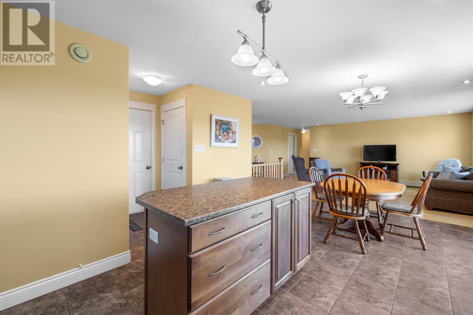 5 Townview Crescent, Cornwall, Prince Edward Island  C0A 1H4 - Photo 13 - 202612016