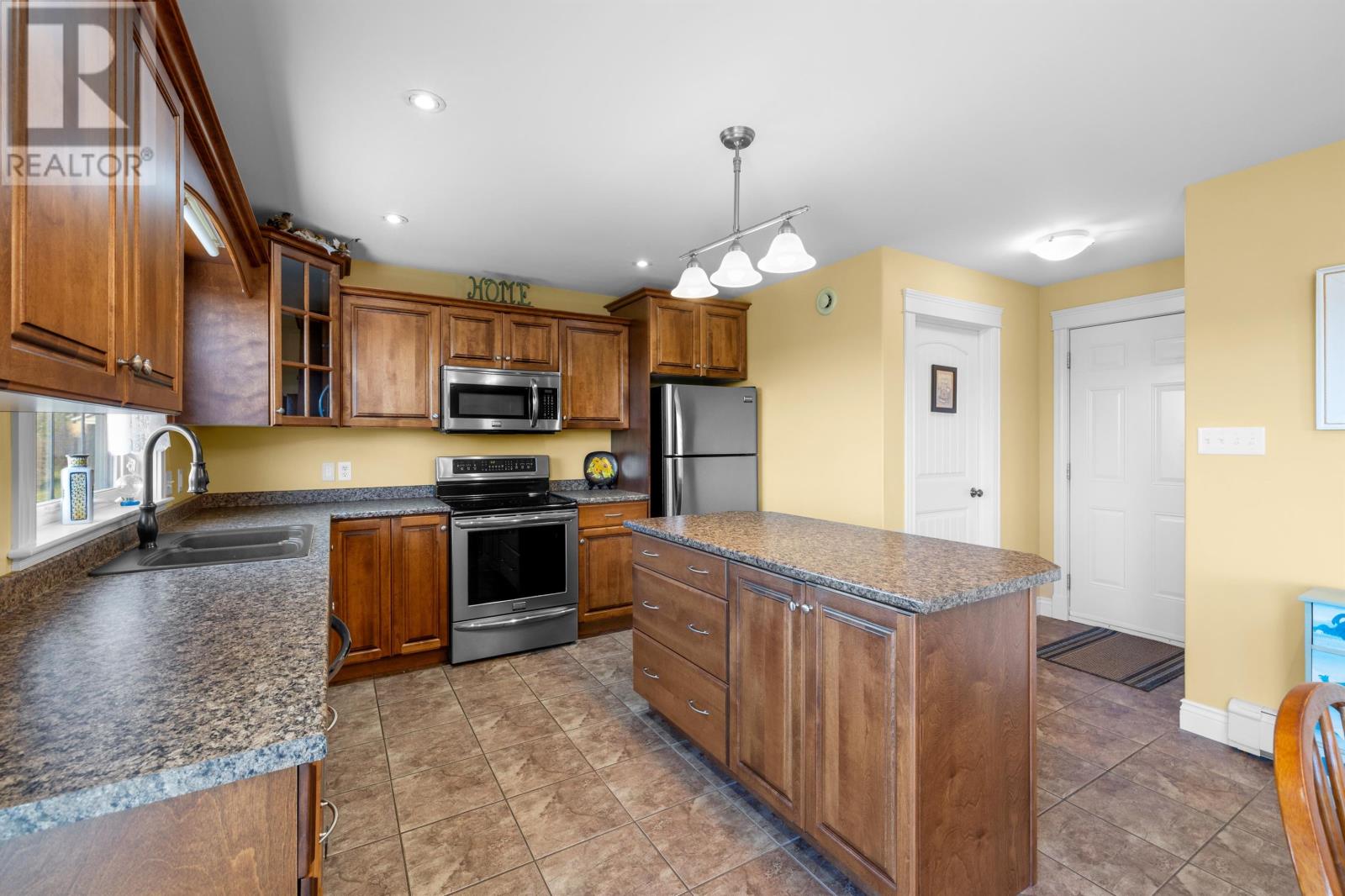 5 Townview Crescent, Cornwall, Prince Edward Island  C0A 1H4 - Photo 18 - 202612016