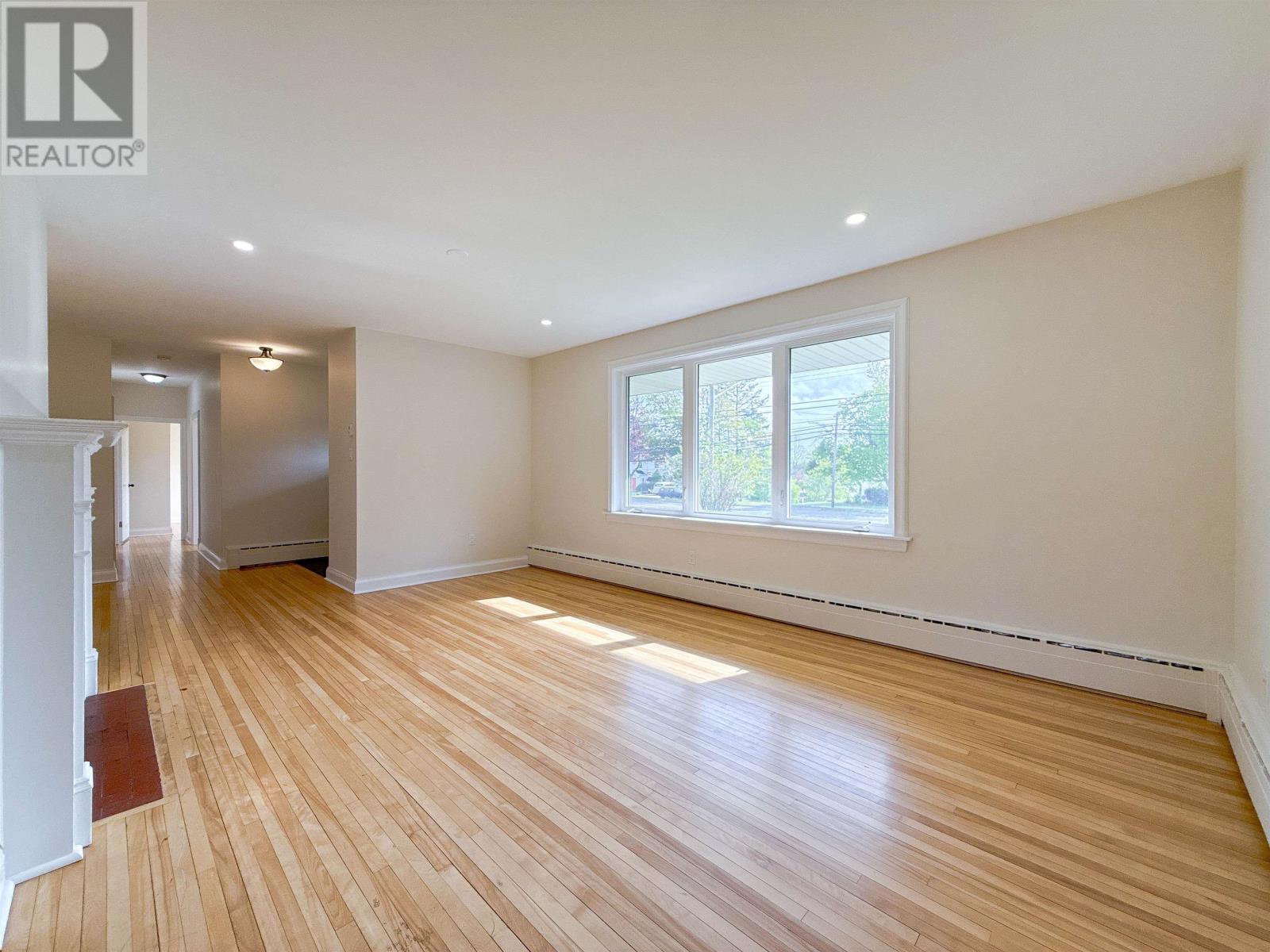 240c North River Road, Charlottetown, Prince Edward Island  C1A 3L7 - Photo 8 - 202612042