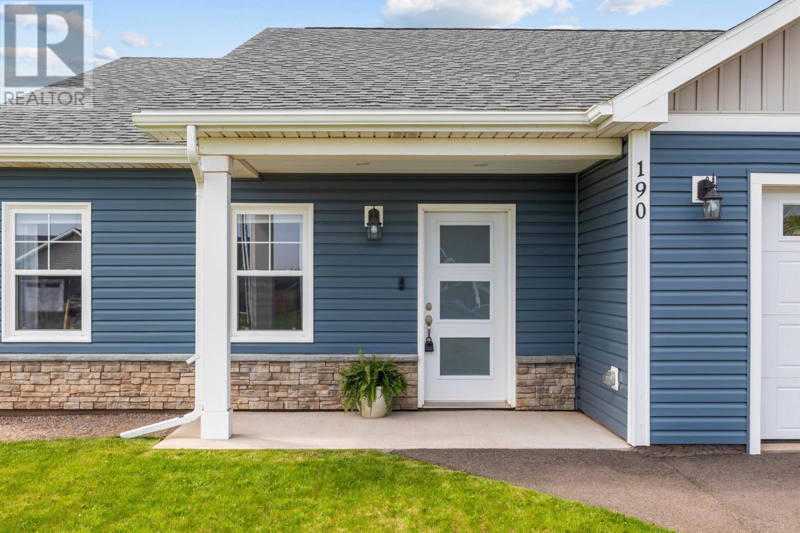 190 Putters Street, Summerside, Prince Edward Island  C1N 4M7 - Photo 3 - 202612120