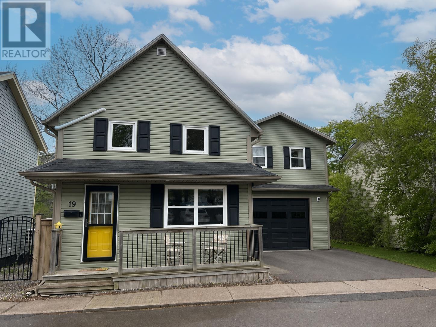 19 Spring Street, Charlottetown, Prince Edward Island  C1A 3V2 - Photo 1 - 202612146