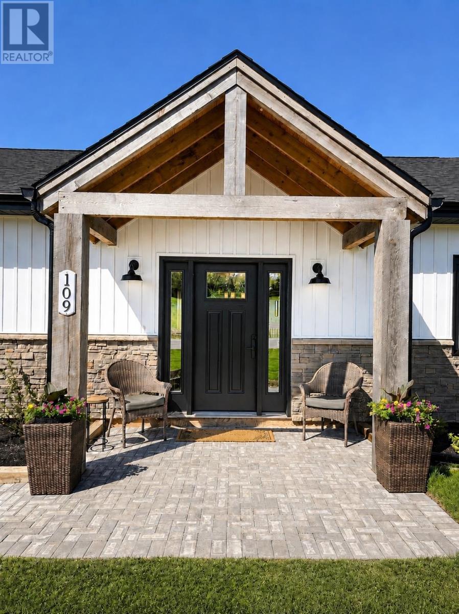 109 Waters Edge Lane, Cornwall, Prince Edward Island  C0A 1H4 - Photo 2 - 202612317