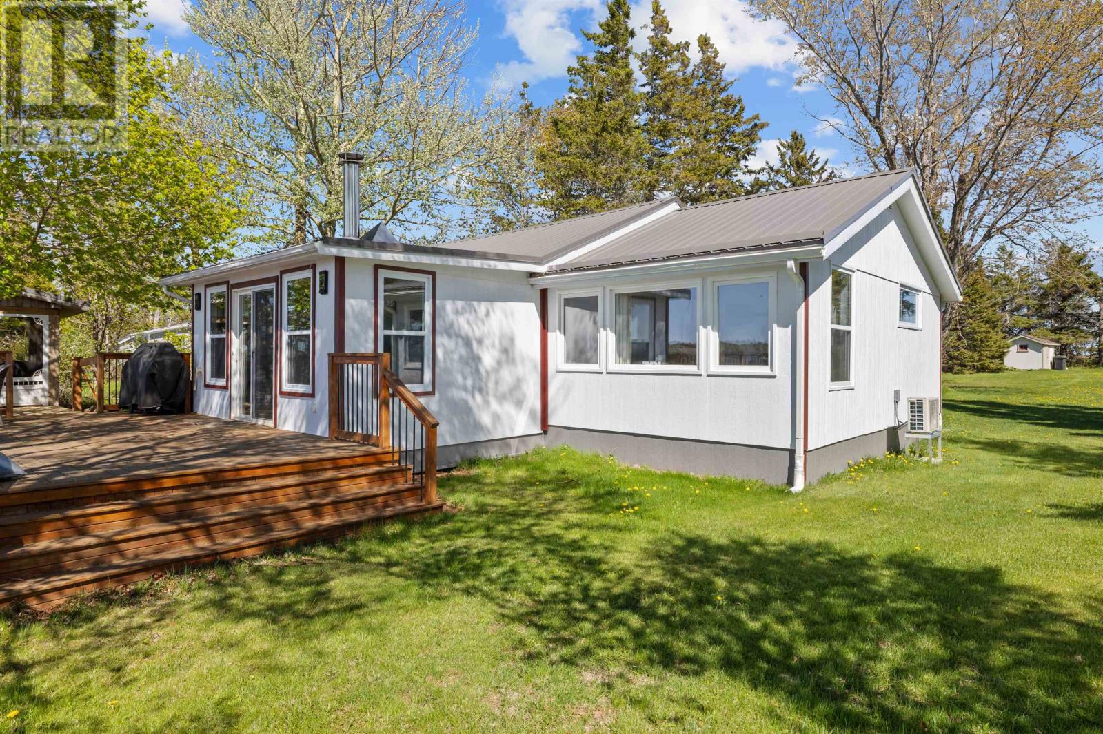 269 Driftwood Lane, Johnstons River, Prince Edward Island  C1B 3W6 - Photo 10 - 202612359