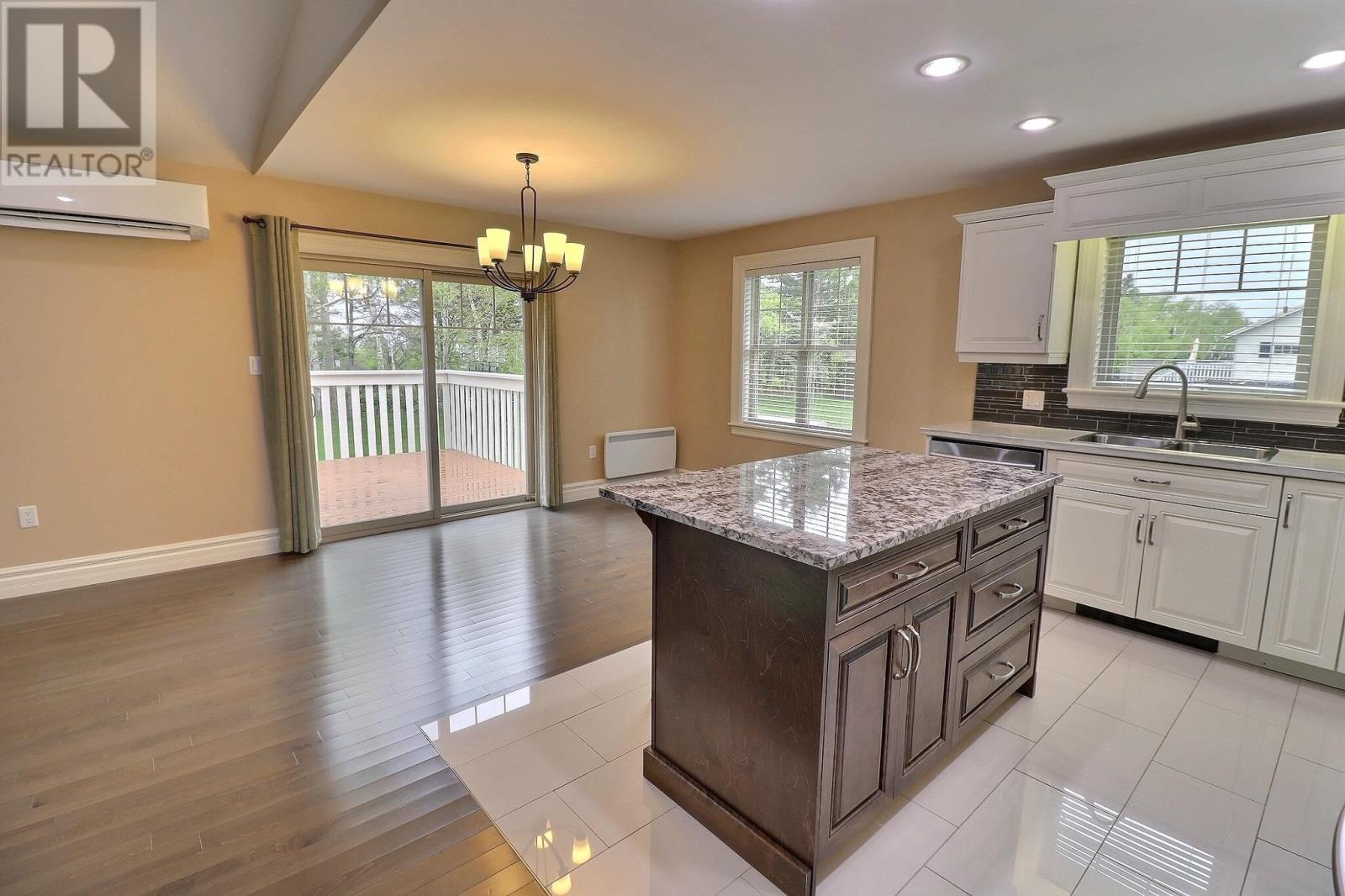 65 Southampton Drive, Stratford, Prince Edward Island  C1B 0B2 - Photo 5 - 202612689
