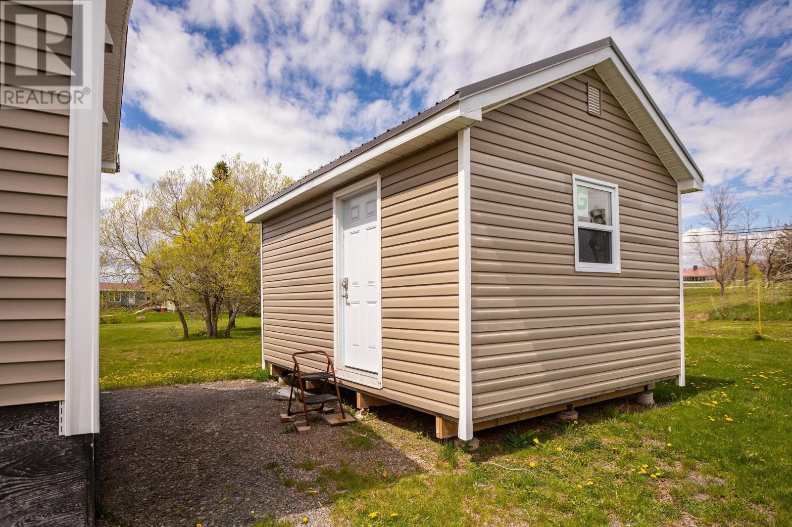 6 Spring Street, Souris, Prince Edward Island  C0A 2B0 - Photo 15 - 202612775