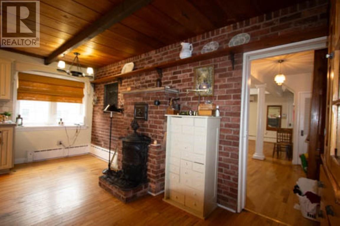 288 Notre Dame Street, Summerside, Prince Edward Island  C1N 1S3 - Photo 3 - 202612792